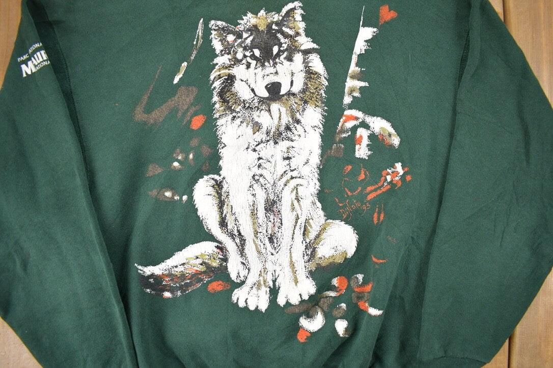 Vintage 1990s Maurice National Park Crewneck Sweatshirt / 90s Crewneck / Souvenir Sweater / Streetwear / Travel And Vacation / Wolf Theme