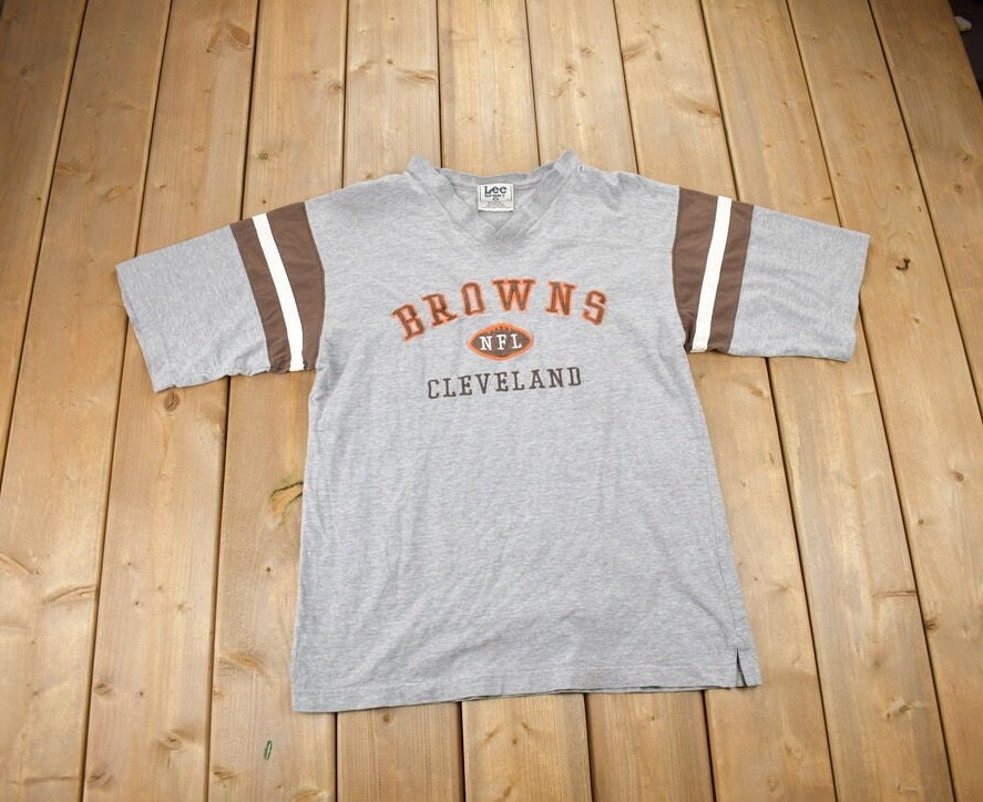 Vintage 1990s Lee Sport NFL Cleveland Browns V-Neck T-Shirt / Embroidered / V-Neck / NFL / 90s Streetwear / Sportswear