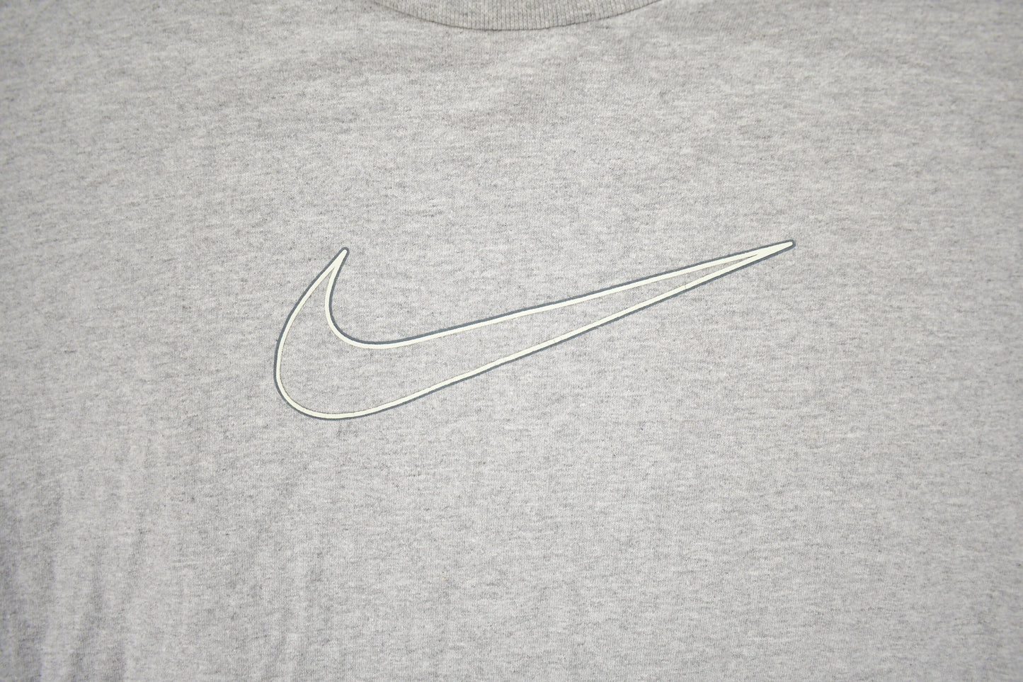 Vintage 1990s Nike Swoosh T-Shirt / 90s Nike / Vintage Streetwear / Graphic T Shirt / Nike Athletics / Nike Swoosh