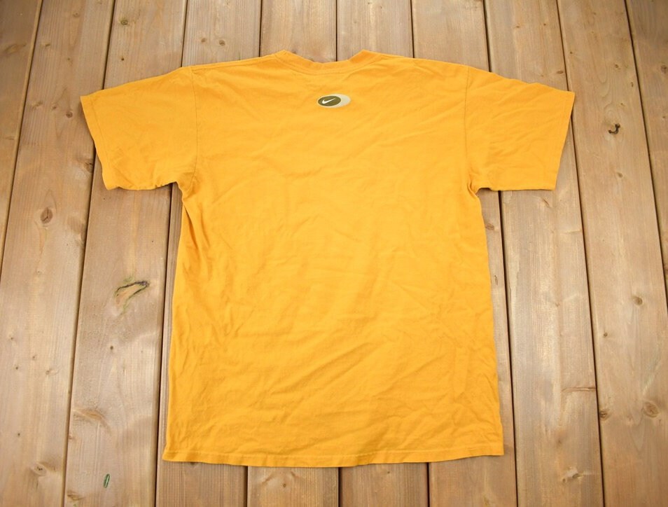 Vintage 1990s Nike Mini Swoosh Graphic T-Shirt