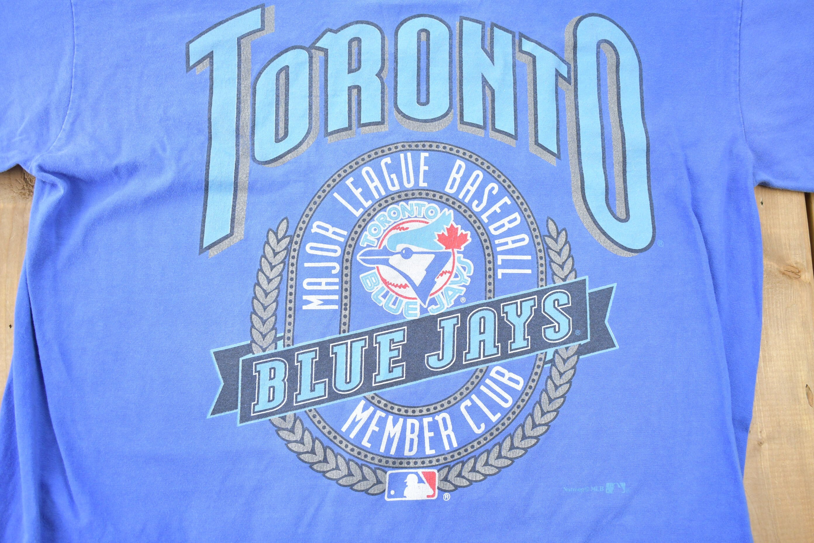 Vintage 1990s Toronto Blue Jays Member Club Nutmeg MLB Graphic T-shirt