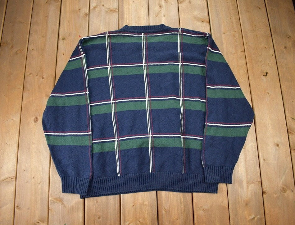 Vintage 1990s Dockers Knit Crewneck / 90s Crewneck / Made In USA / Streetwear / Embroidered / Dockers / Plaid Pattern