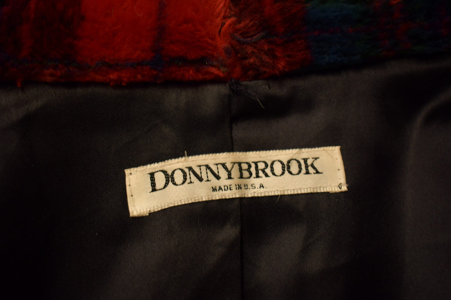 Vintage 1980s Donny Brook Plaid Jacket / Wool Jacket  / Overcoat / Winter Jacket / Plaid / Made In USA / Fur Collar