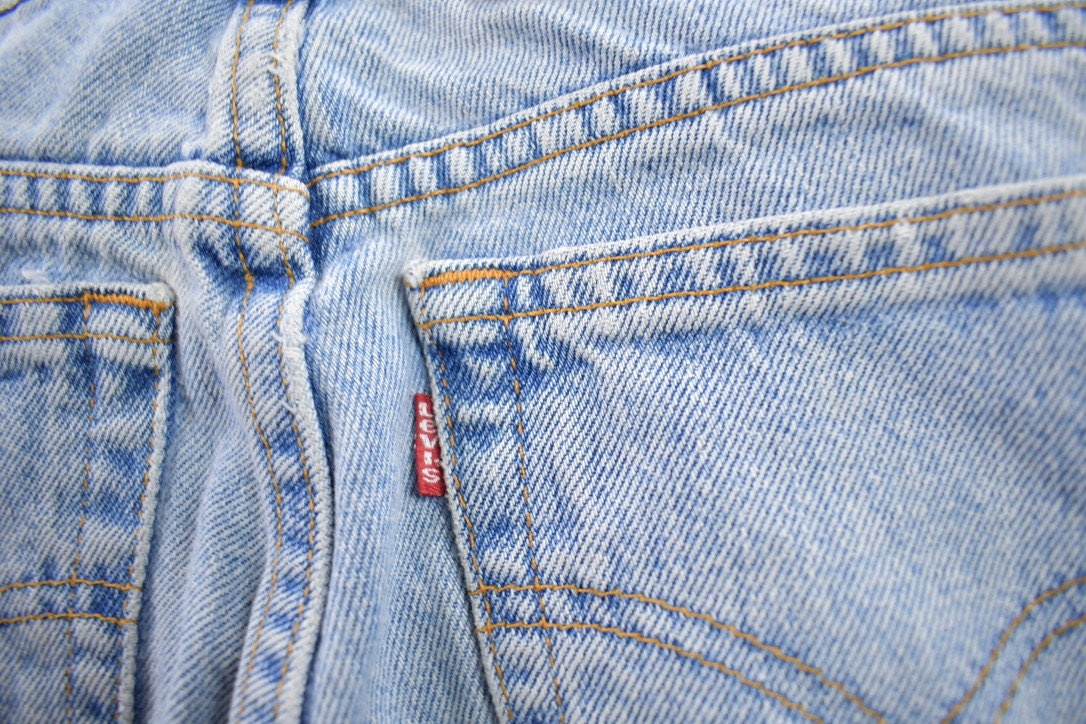 Vintage 1990s Levi's 550 Jeans Size 26x28