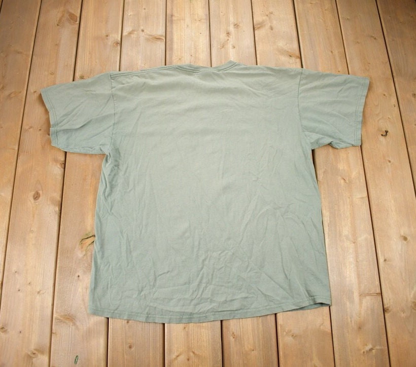 Vintage 1990s Nike Graphic T-Shirt