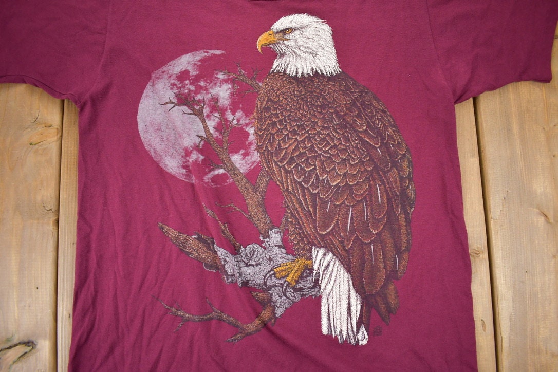 Vintage 1990s Bald Eagle Graphic T-Shirt / Made In USA / Single Stitch / Streetwear / Nature T Shirt / Outdoorsman / Wilderness / Jerzees