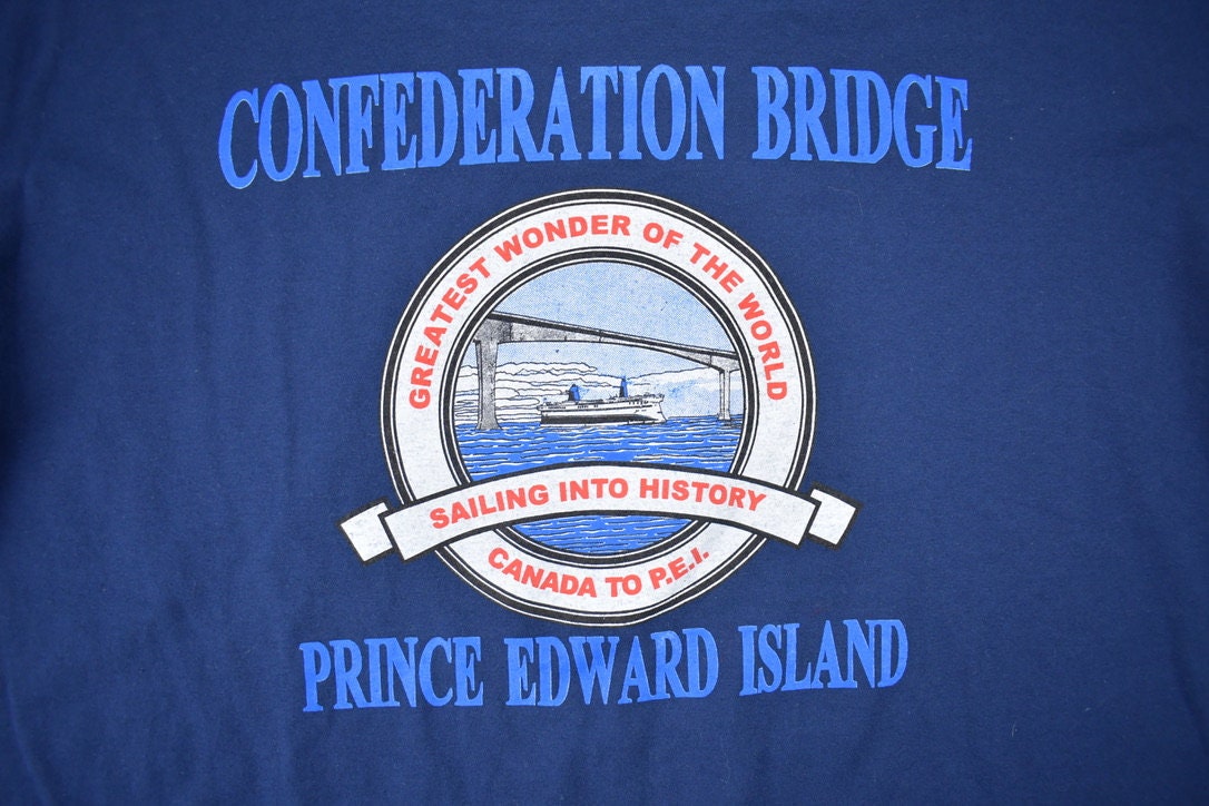 Vintage 1990s Confederation Bridge PEI Souvenir T Shirt / Streetwear / Vacation Tee / Travel T Shirt / Tourist / Single Stitch