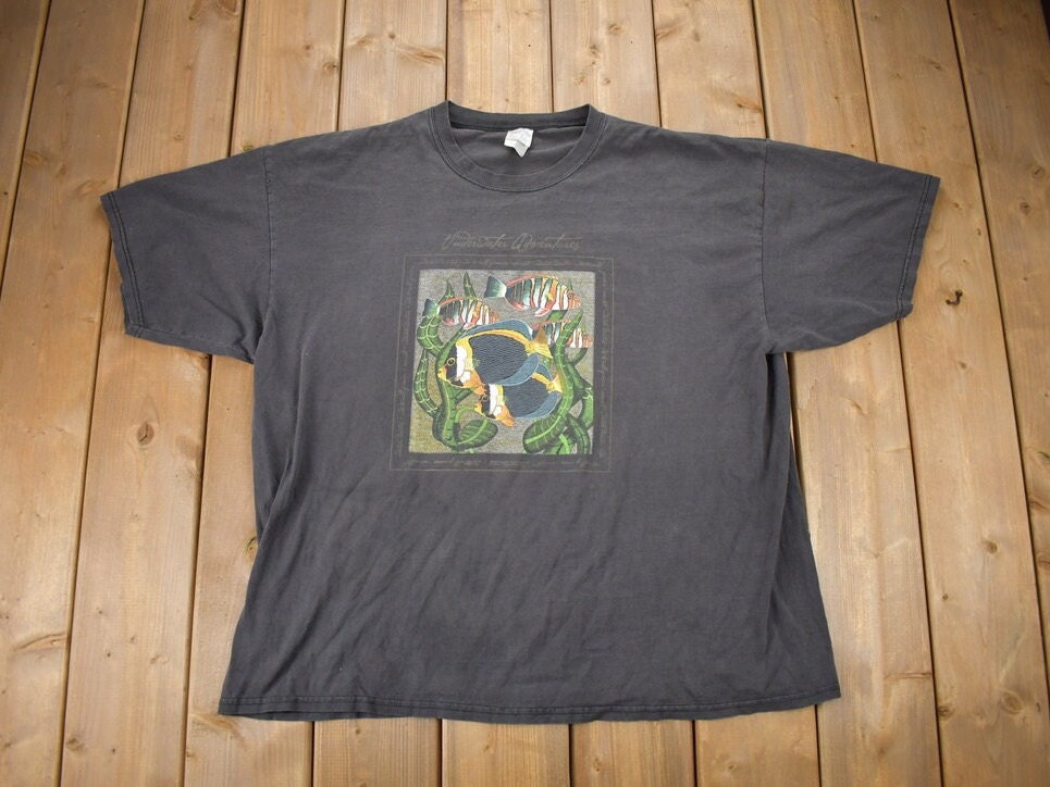 Vintage 1990s Underwater Adventures Fish T-Shirt / Made In USA / Streetwear / Nature T Shirt / Souvenir / Wilderness / Ultra Cotton