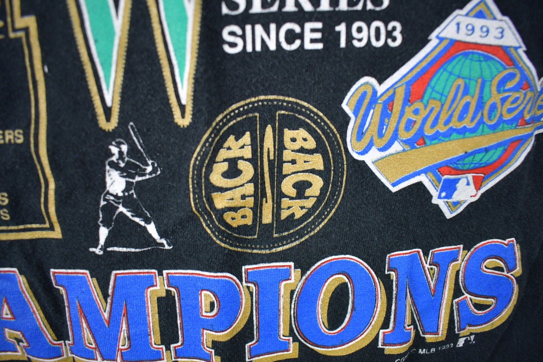 Vintage 1993 MLB Toronto Blue Jays Back To Back World Series Champions T-Shirt Single Stitch