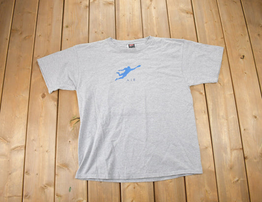 Vintage 1990s Nike Air Football T-Shirt / 90s Nike / Vintage Streetwear / Graphic T Shirt / Athleticwear / Football