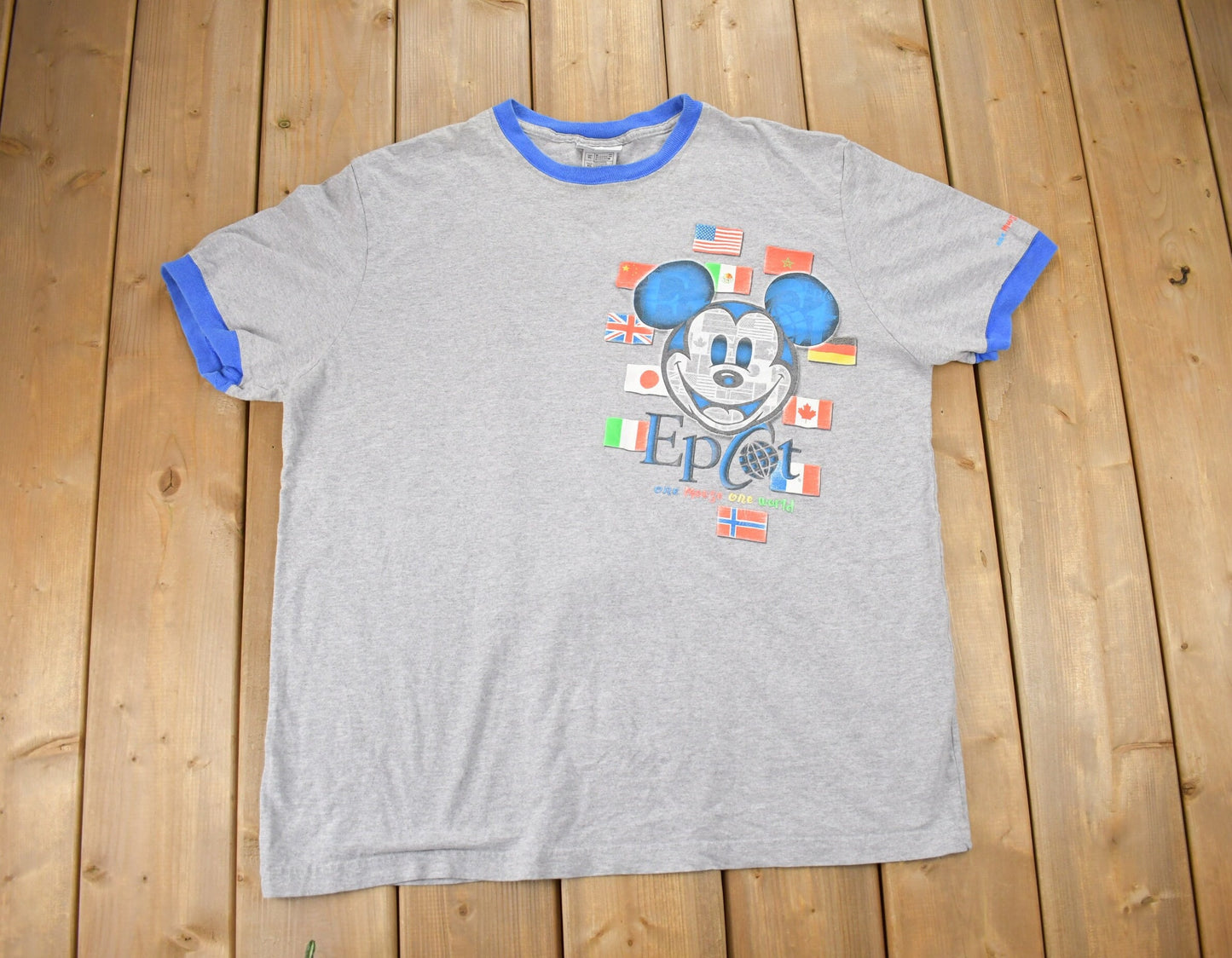 Vintage 1990s Disney One Mouse One World Promo T-Shirt / 90s Graphic Tee / Vintage Mickey Mouse / Made In USA / 90s Disney Tee