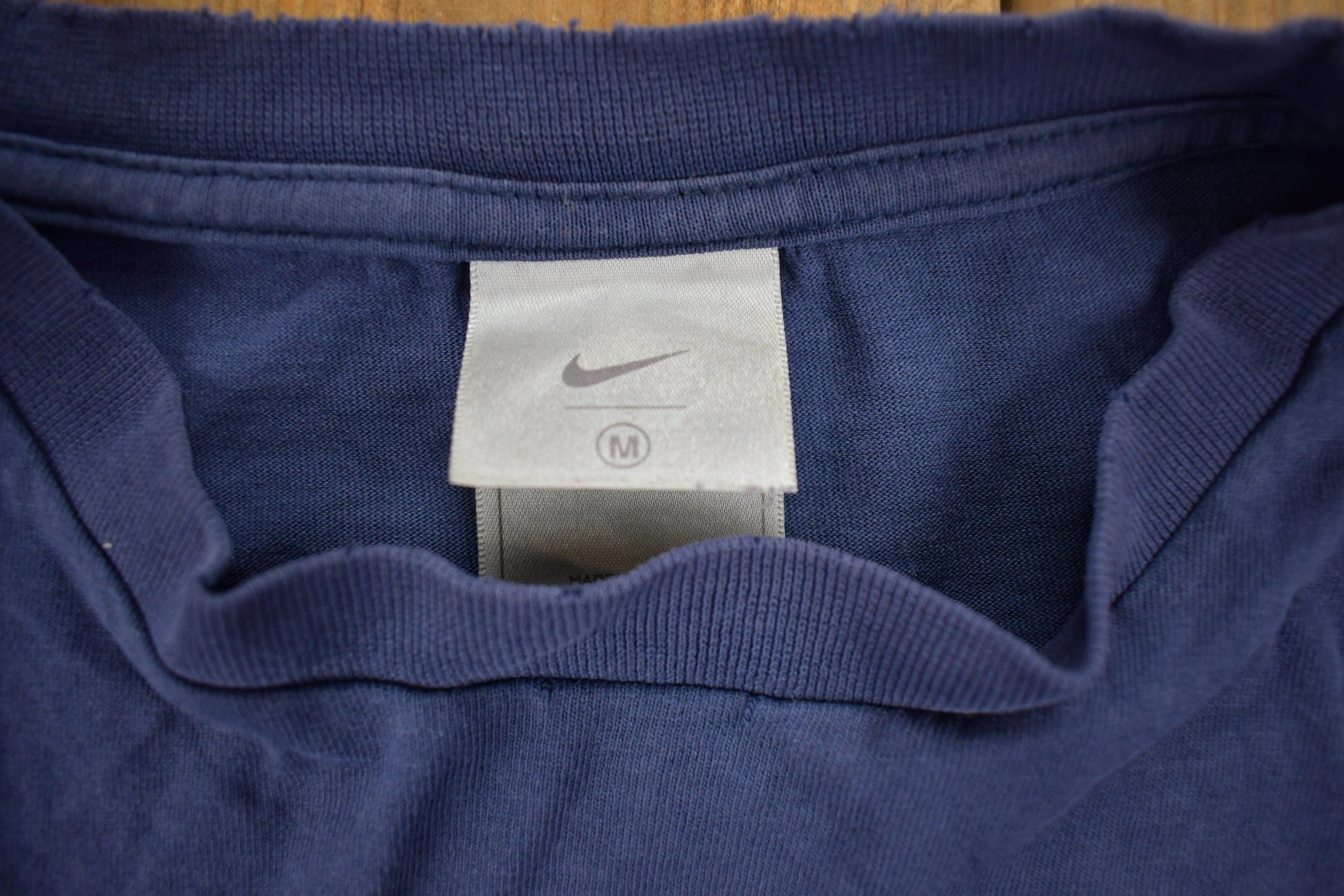 Vintage 1990s Nike Graphic Mini Swoosh T-Shirt
