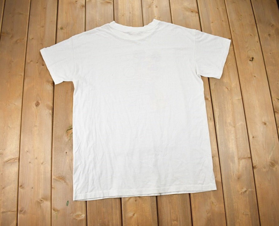 Vintage 1980s Disney Mickey Mouse Florida T-Shirt 80s Graphic Tee