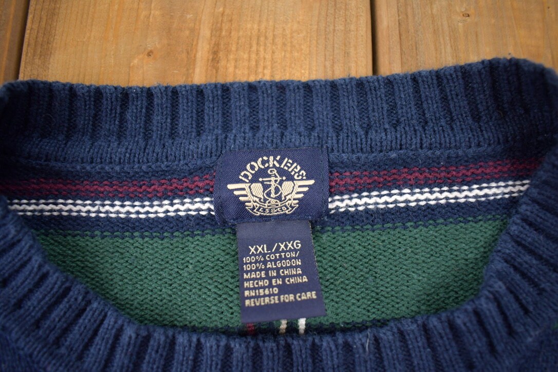 Vintage 1990s Dockers Knit Crewneck / 90s Crewneck / Made In USA / Streetwear / Embroidered / Dockers / Plaid Pattern