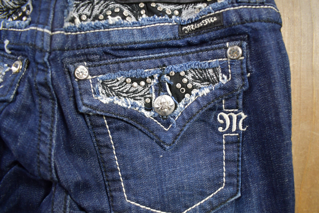 Vintage Y2K Miss Me Bedazzled Low Rise Jeans Size 26x33