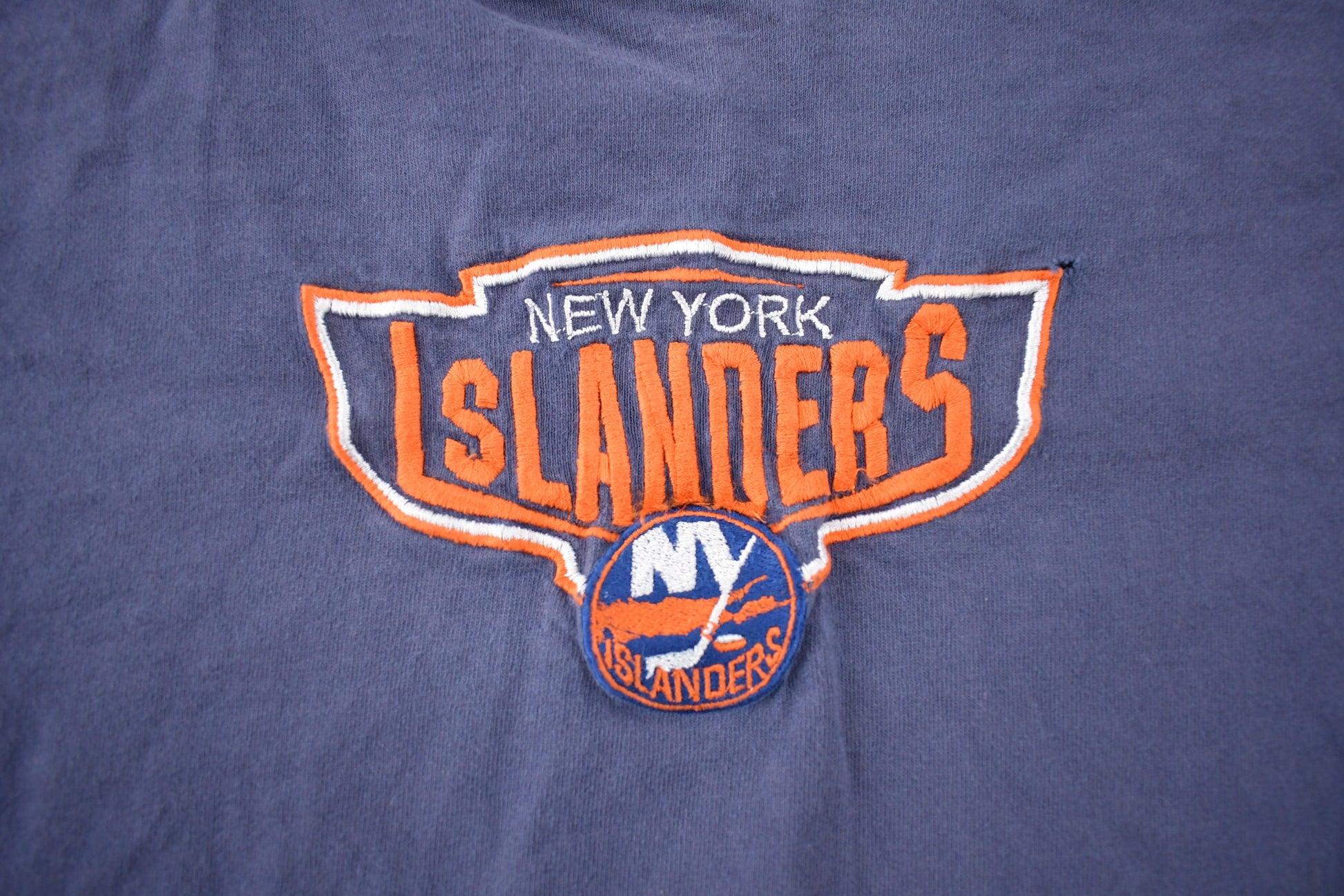 Vintage 1990s New York Islanders NHL Embroidered Starter T-Shirt