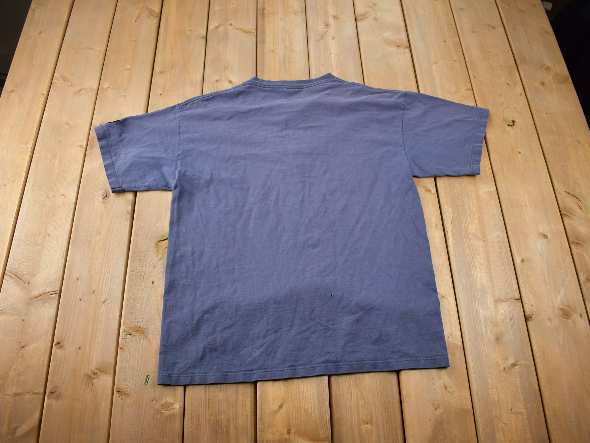 Vintage 1990s New York Islanders NHL Embroidered Starter T-Shirt