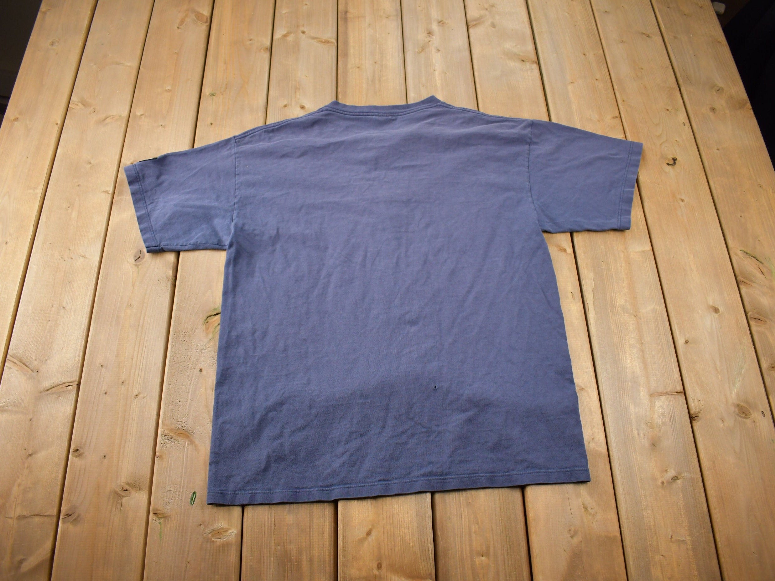 Vintage 1990s New York Islanders NHL Embroidered Starter T-Shirt