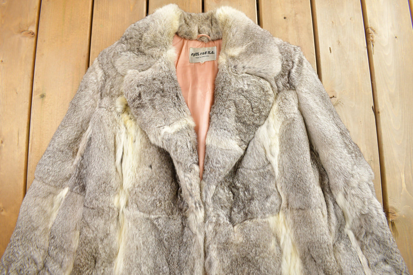 Vintage 1980s Split Cad Dyed Rabbit Fur Coat / Fur Jacket / Mob Wife / True Vintage / Fur Jacket / Grey Fur / Size L