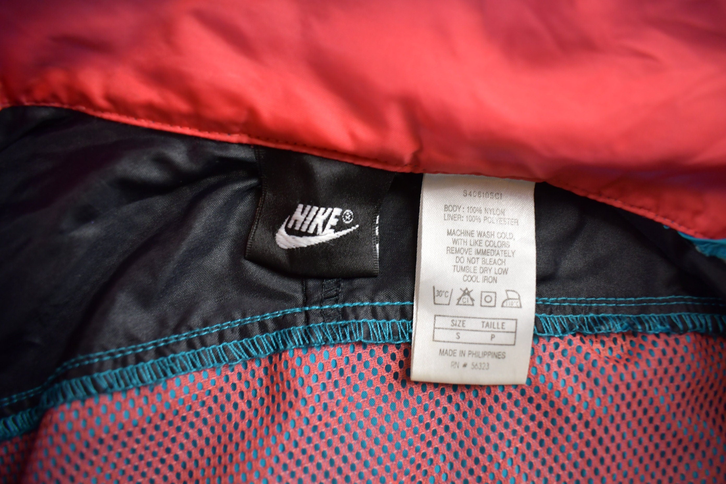 Vintage 1990s Nike Color Block Windbreaker Jacket