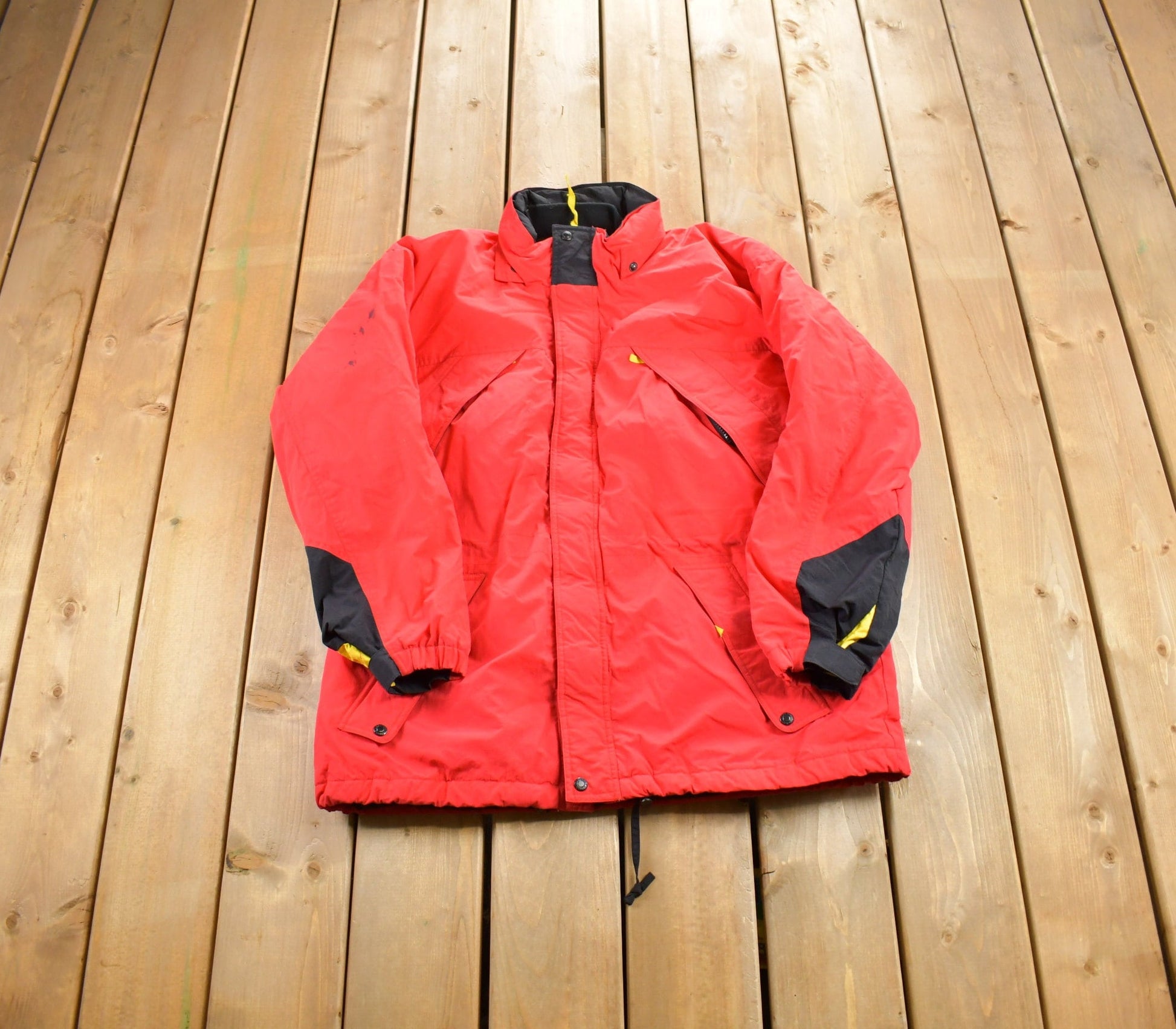 Vintage 1990s Marlboro Country Store Puffer Jacket