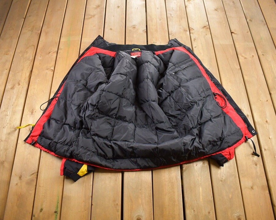 Vintage 1990s Marlboro Country Store Puffer Jacket