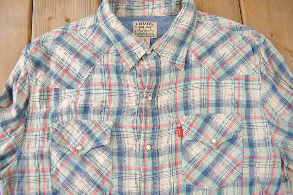 Vintage 1990s Levi's Western Wear Pearl Snap Plaid Long Sleeve Button Up Shirt Size M