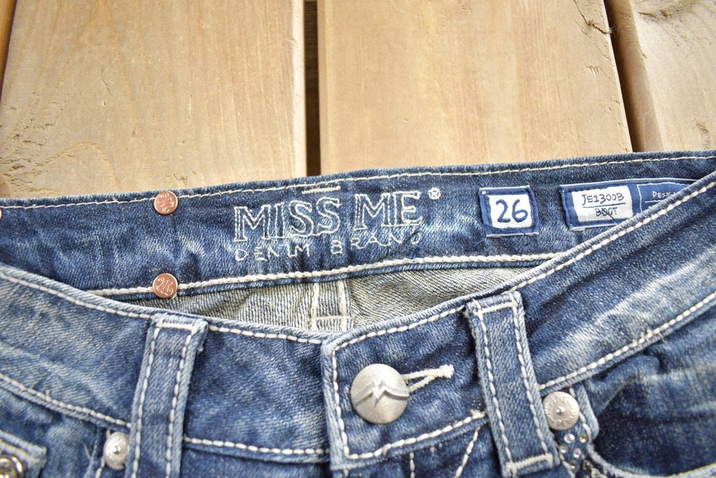 Vintage Y2K Miss Me Bedazzled Thrashed Low Rise Boot Cut Jeans Size 26x33