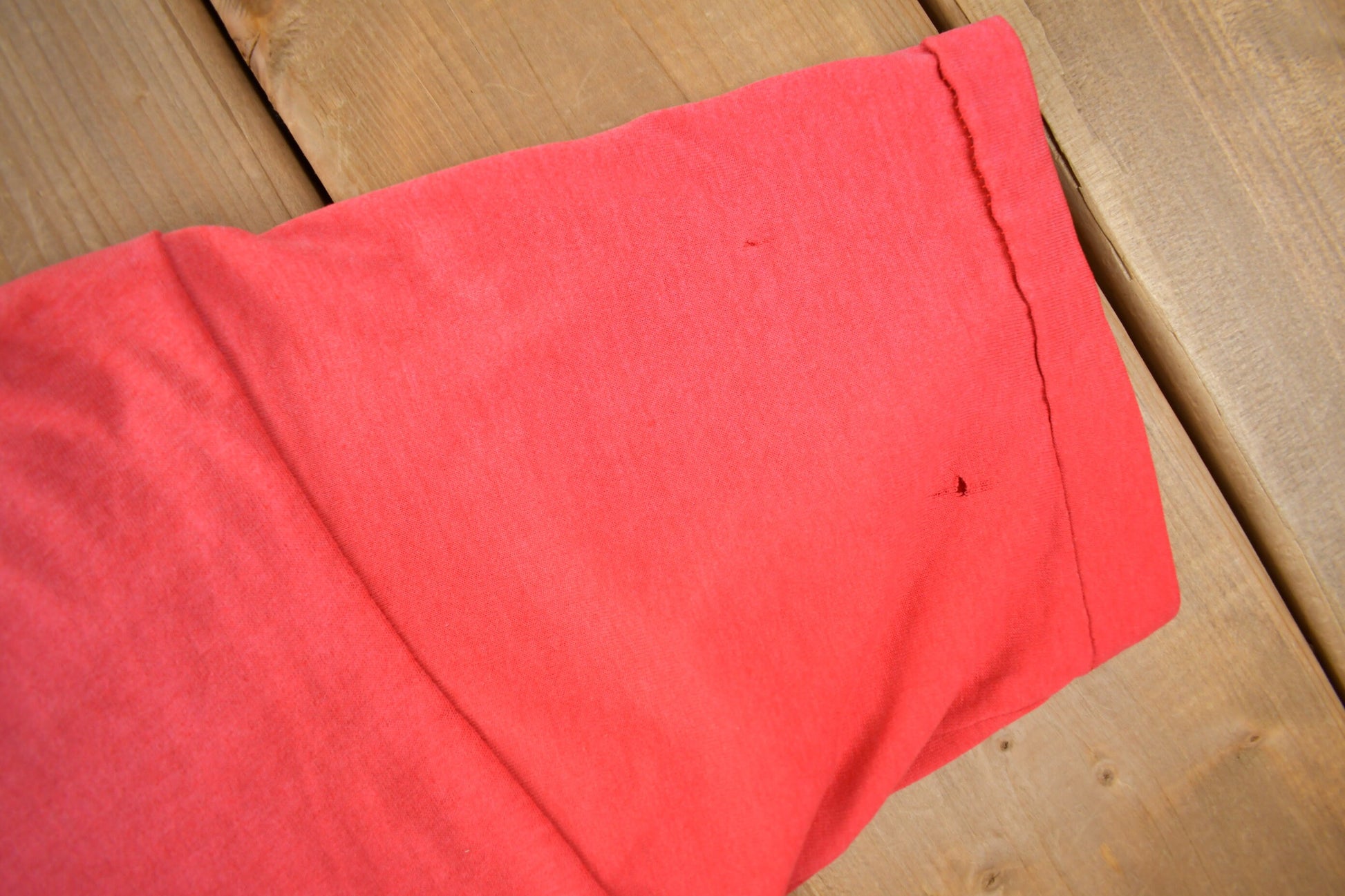 Vintage 1988 Montreal Canadiens NHL Hockey Graphic T-Shirt Made In Canada