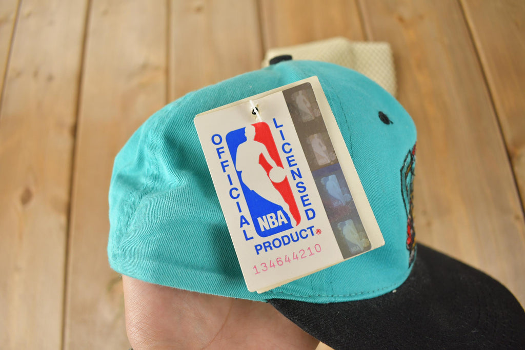 Vintage 1994 Vancouver Grizzlies NBA Deadstock Snap Back