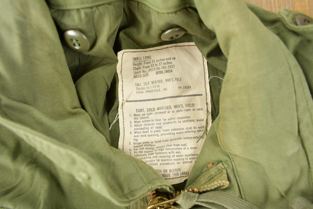 Vintage 1975 US Military Mans Cold Weather Field Coat