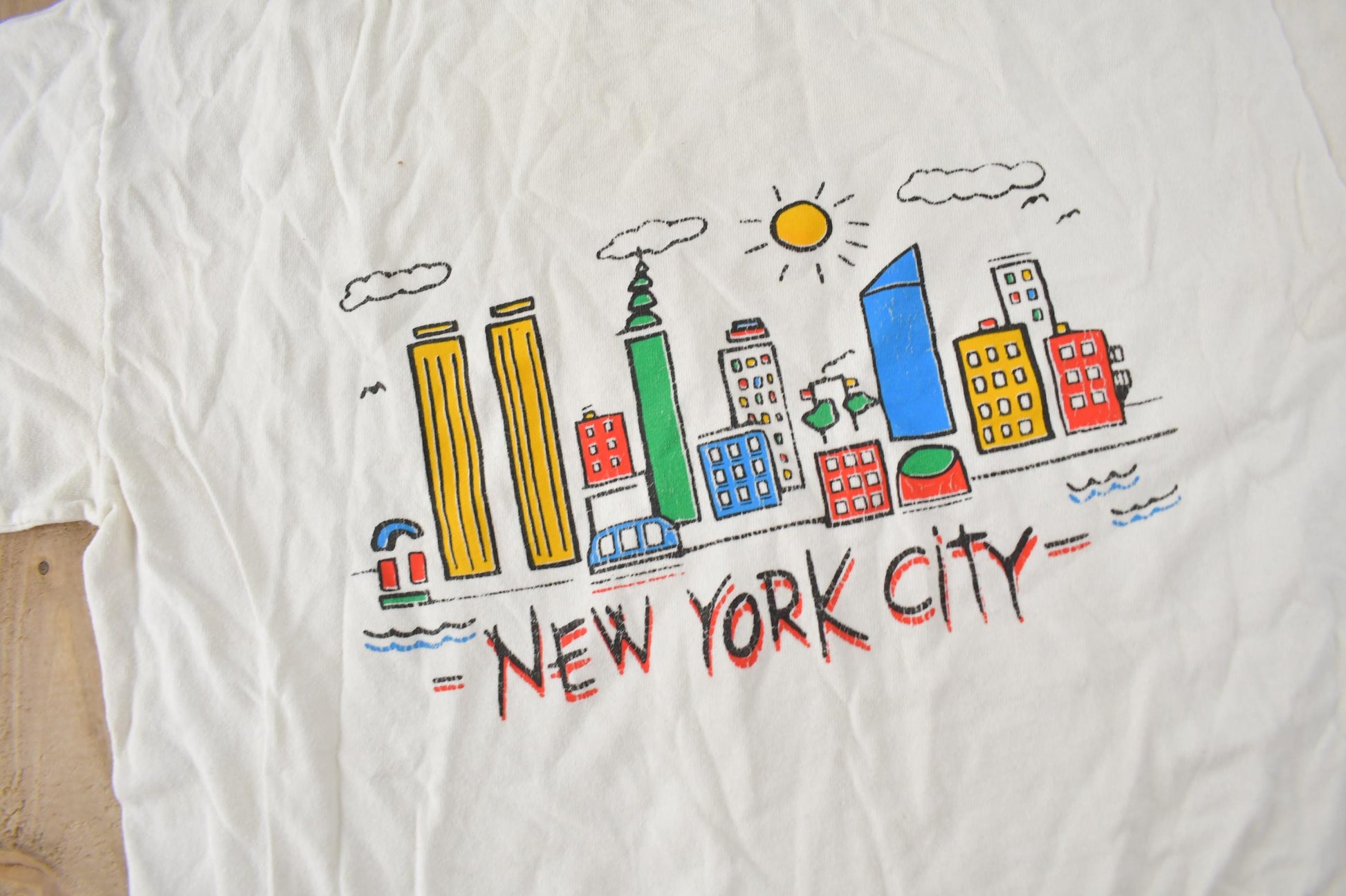 Vintage Y2K New York City Graphic Souvenir Travel T-Shirt
