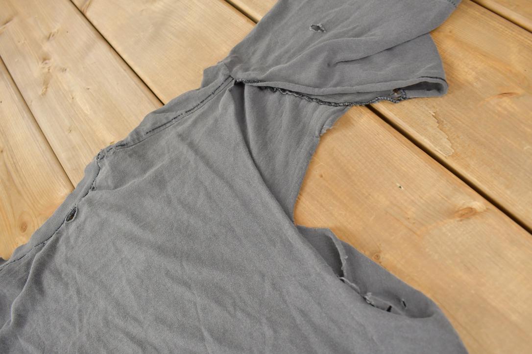 Vintage 1990s Metallica Thrashed Graphic T-shirt