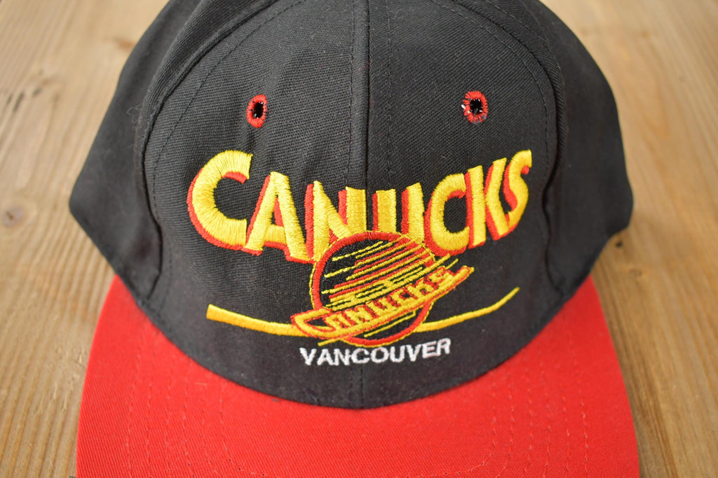Vintage 1990s Deadstock Vancouver Canucks NHL Snap Back Hat