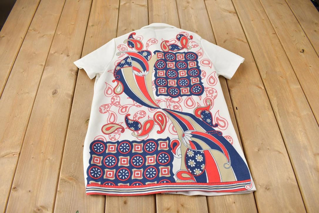 Vintage 1970s All Over Abstract Pattern Short Sleeve Button Up Shirt