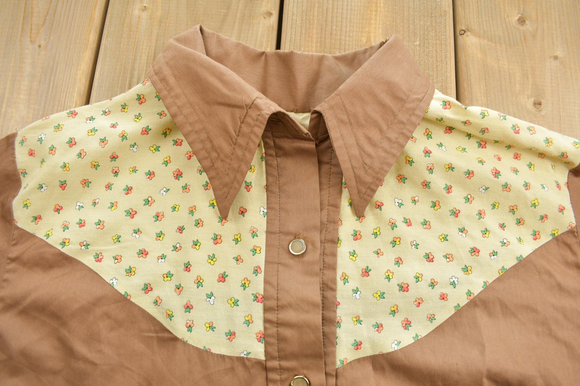 Vintage 1970s Blank Western Style Button Up Shirt