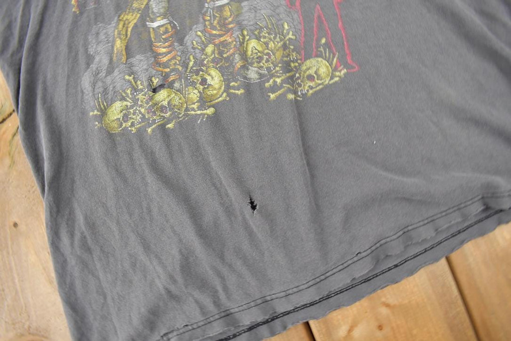 Vintage 1990s Metallica Thrashed Graphic T-shirt