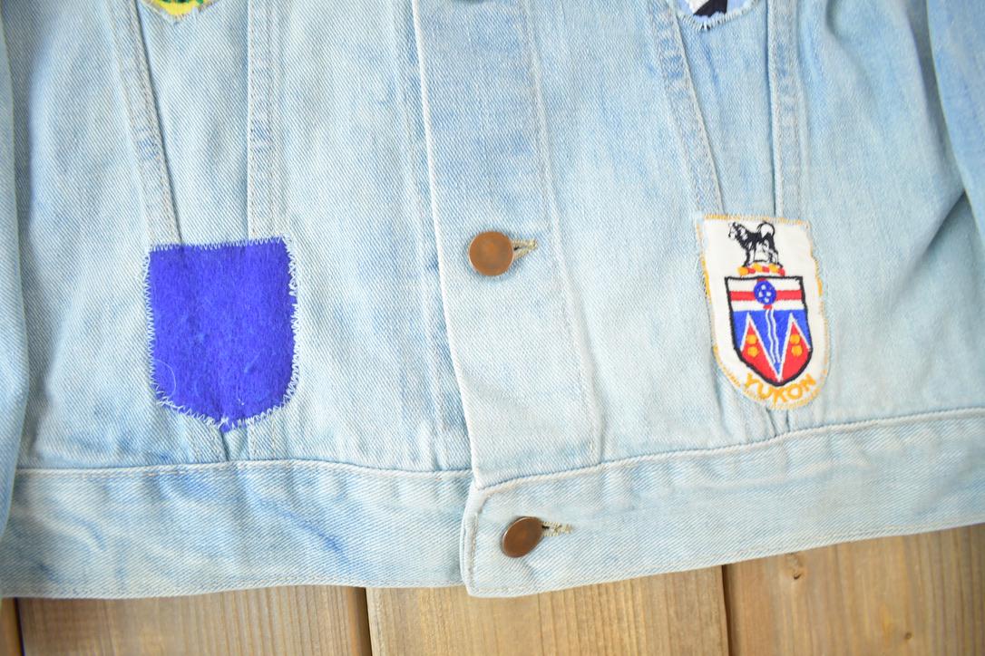 Vintage 1970s Canadian Souvenir Patch Work Jean Jacket Size XS