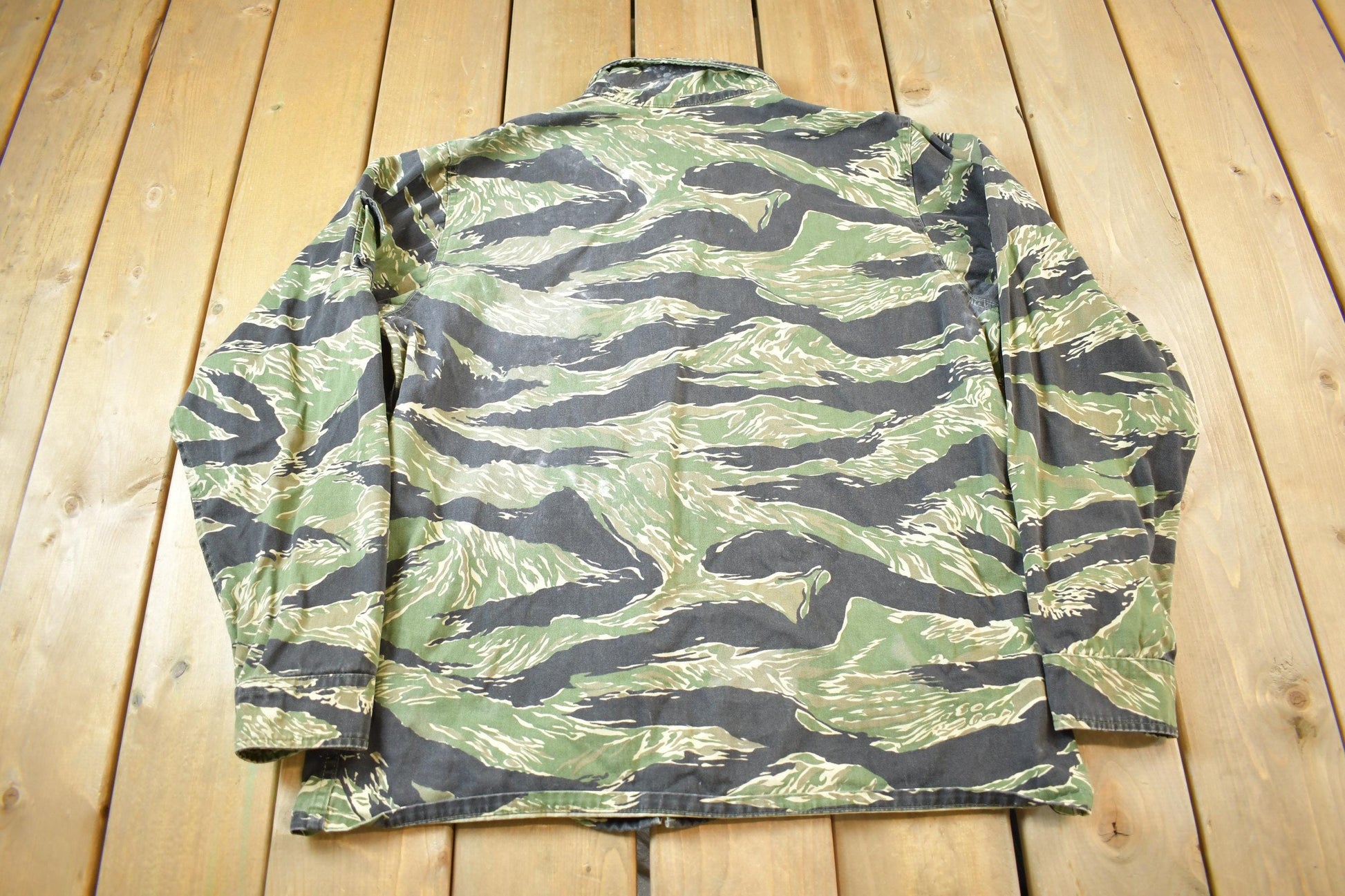 Vintage 1960s Tigercamo Stripe Military Camouflage Button Up Jacket