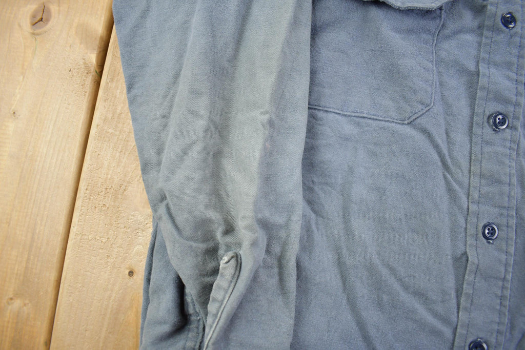 Vintage 1980s Woolrich Simple Sun Kissed Long Sleeved Button Up Shirt