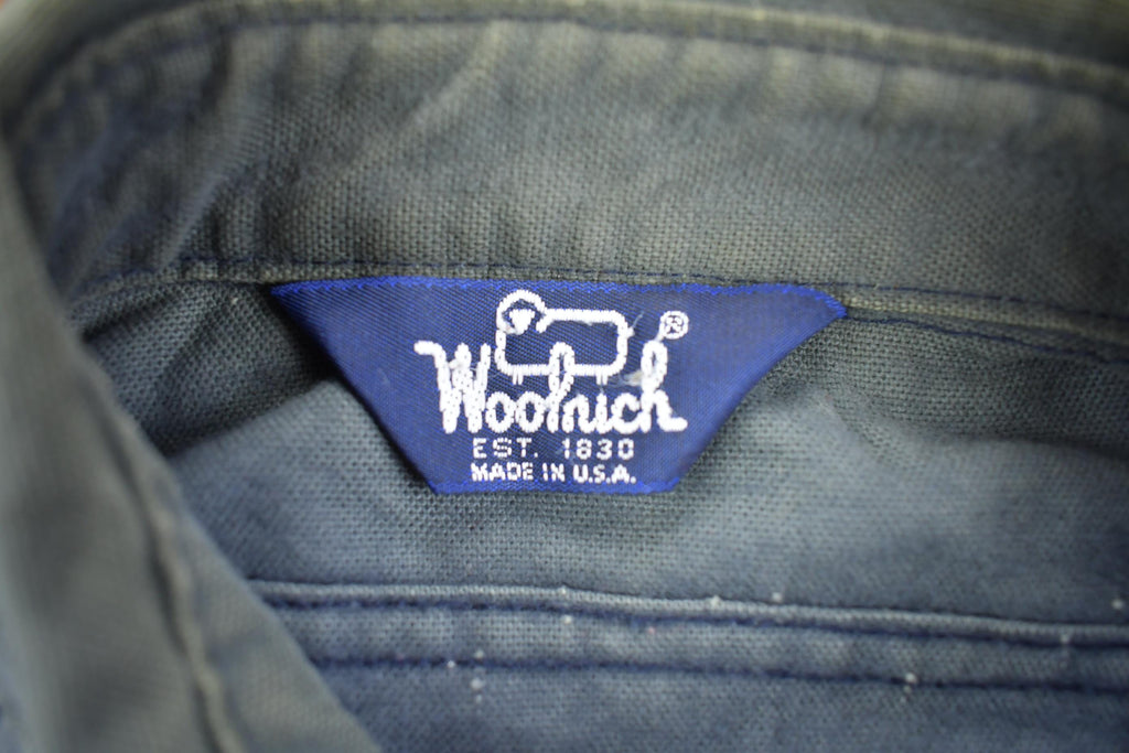 Vintage 1980s Woolrich Simple Sun Kissed Long Sleeved Button Up Shirt
