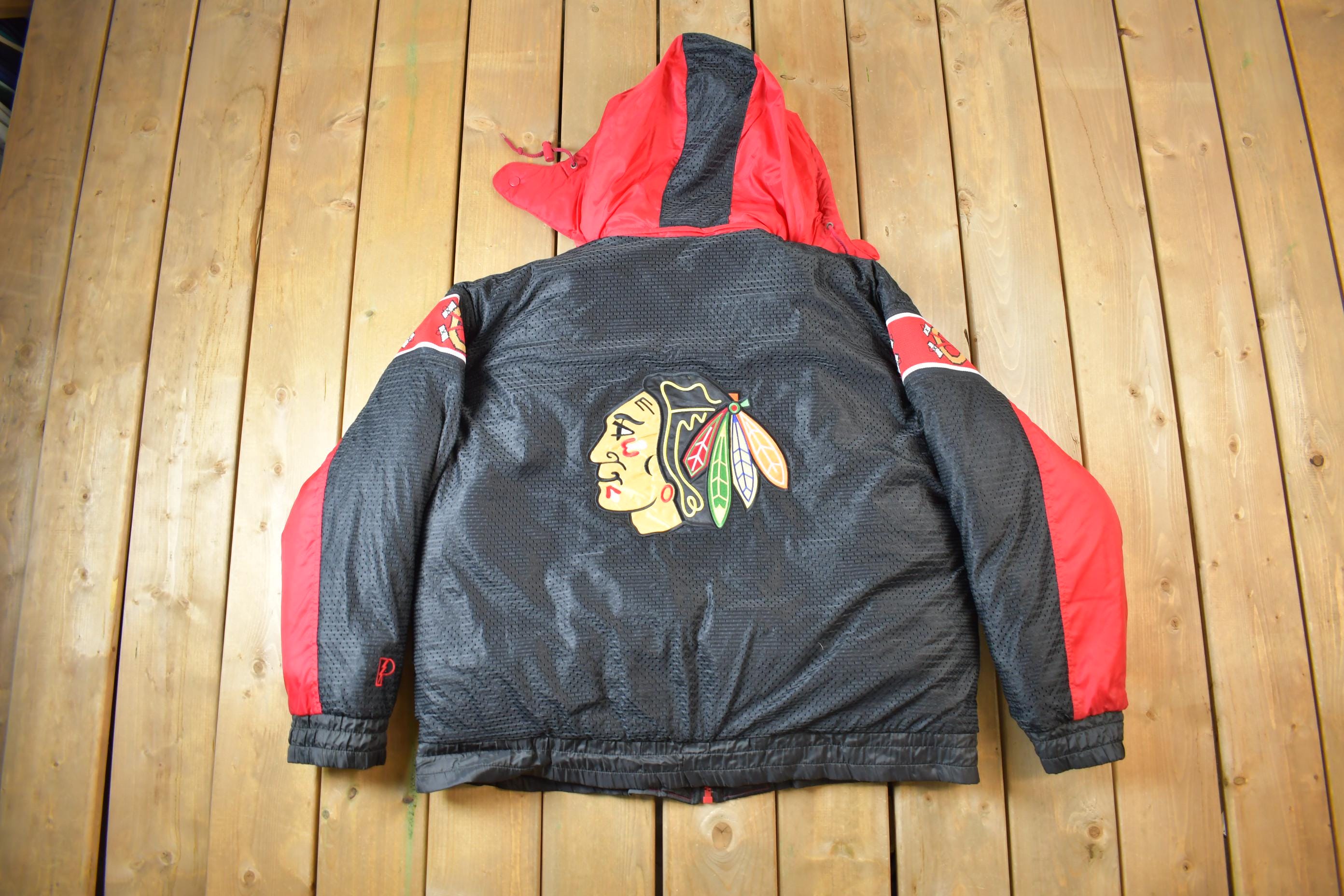Vintage 1990s Chicago Blackhawks Reversible NHL Hockey Puffer Hooded Jacket