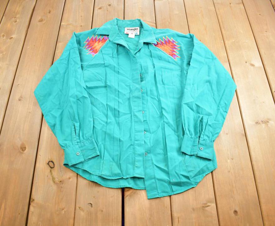Vintage 1980s Wrangler Authentic Western Apparel Embroidered Button Up Shirt