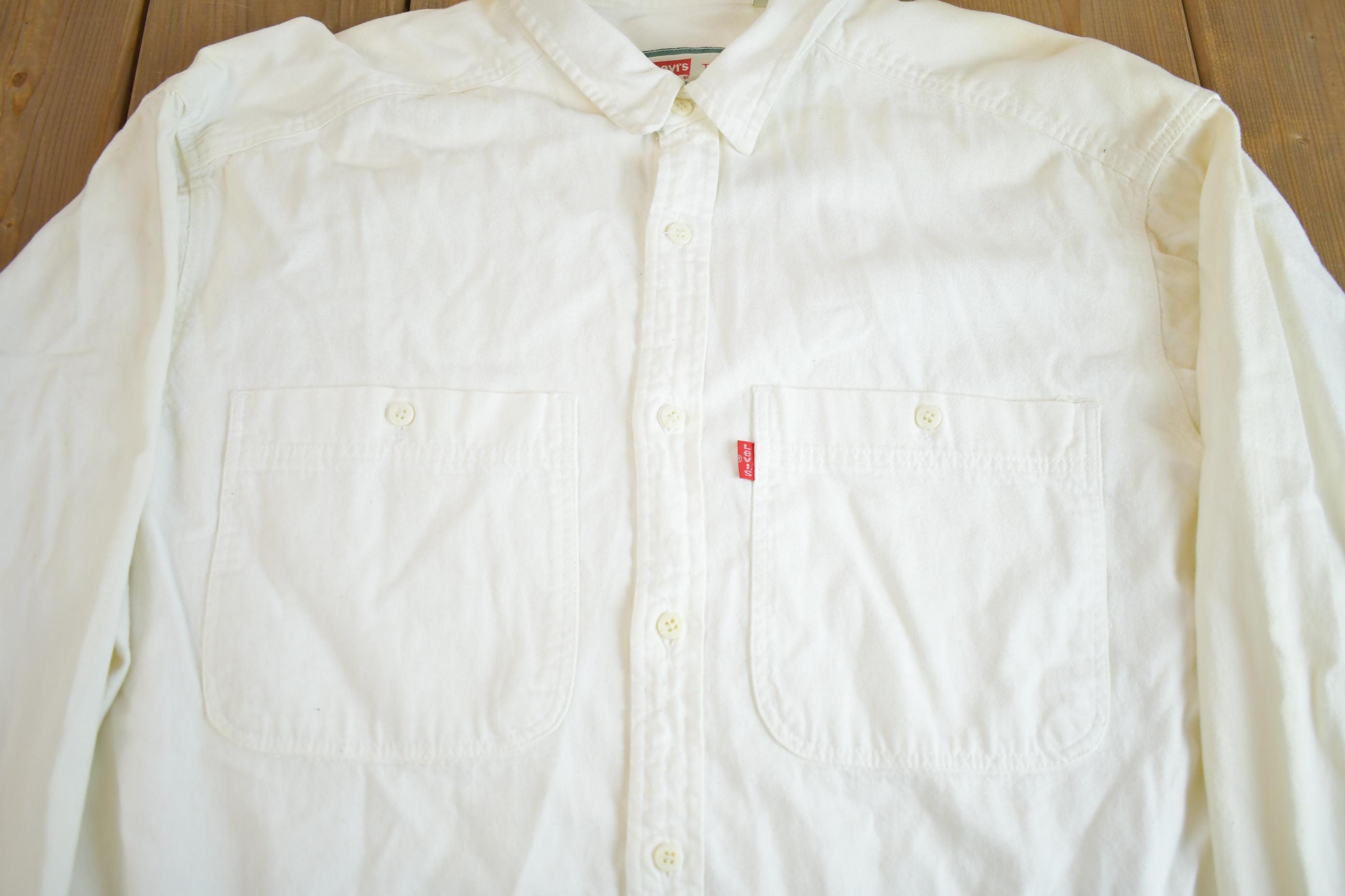 Vintage 1990s Levi's White Long Sleeve Button Up Casual Formal Shirt