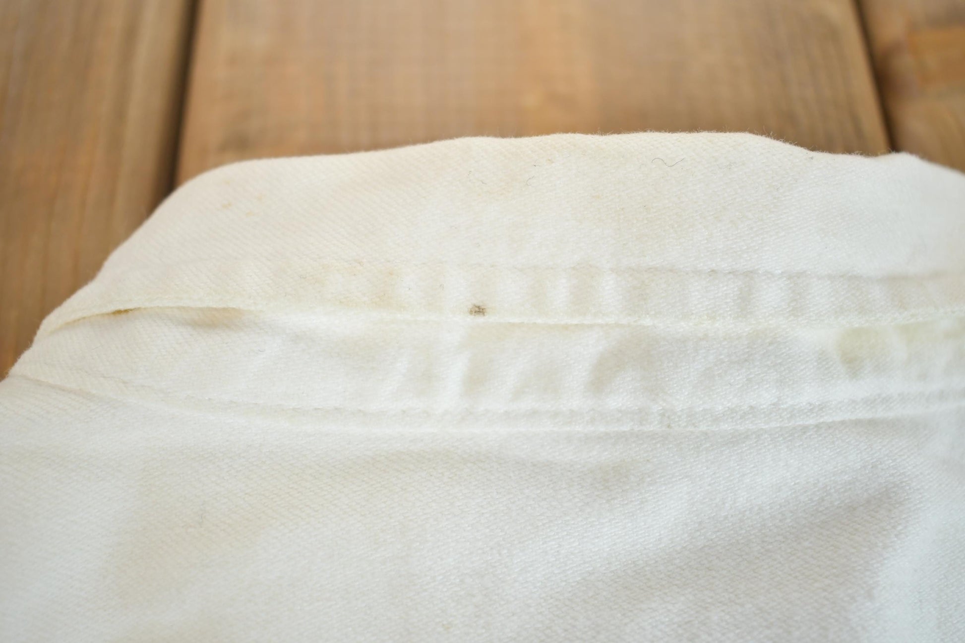 Vintage 1990s Levi's White Long Sleeve Button Up Casual Formal Shirt