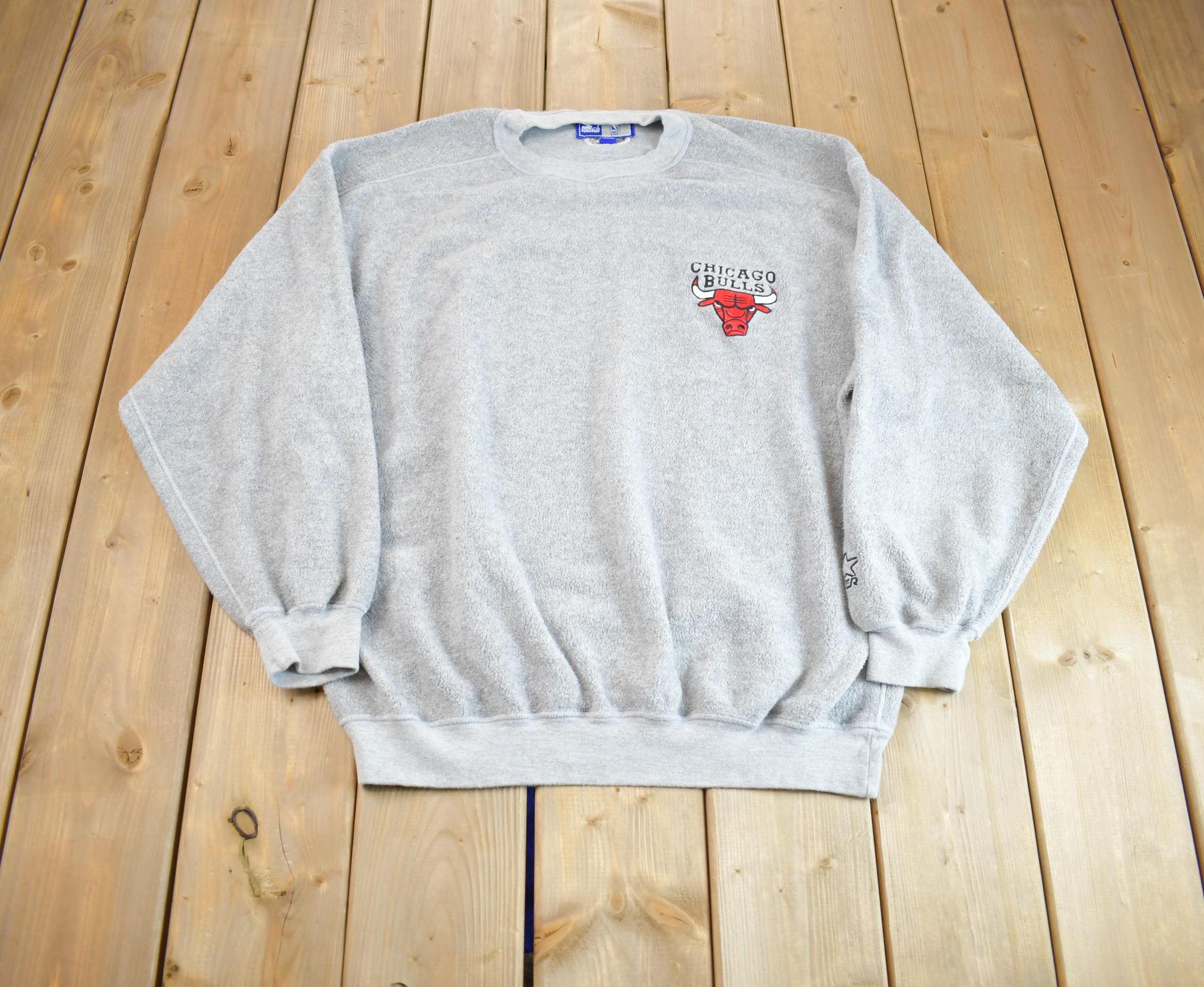 Vintage 1990s NBA Starter Chicago Bulls Embroidered Fleece Sweater