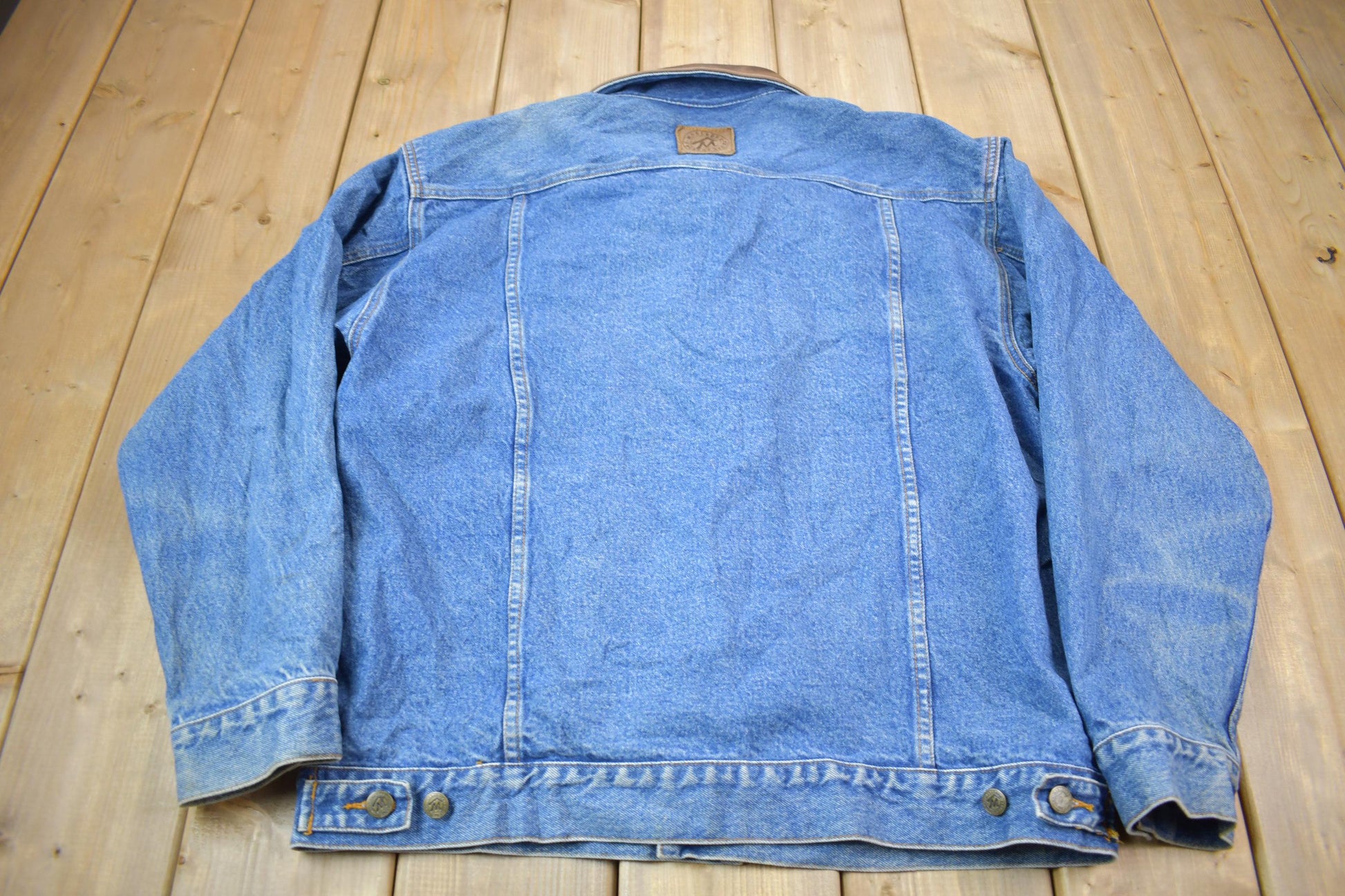Vintage 1990s Marlboro Country Store Denim Jean Jacket