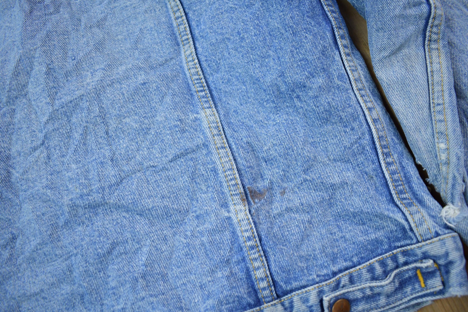 Vintage 1990s Light Wash Jean Jacket Size