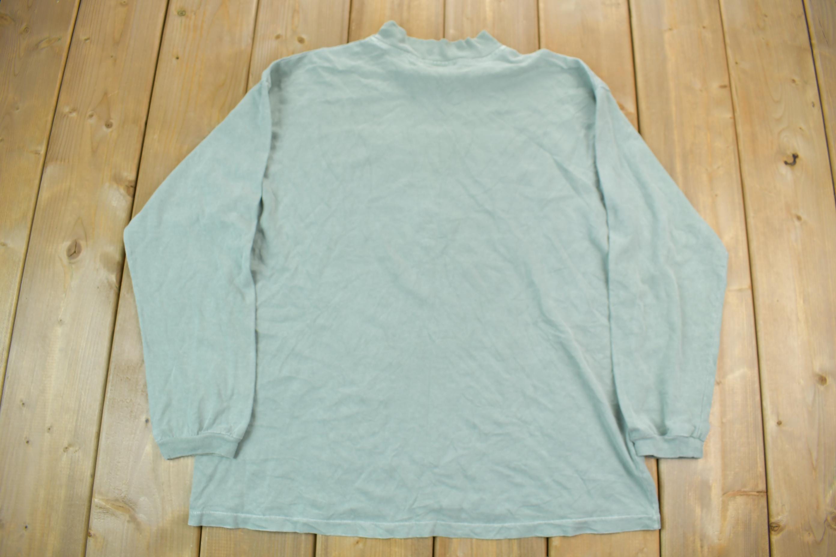 Vintage 1990s Long Island Beach Souvenir Travel Crewneck Sweatshirt