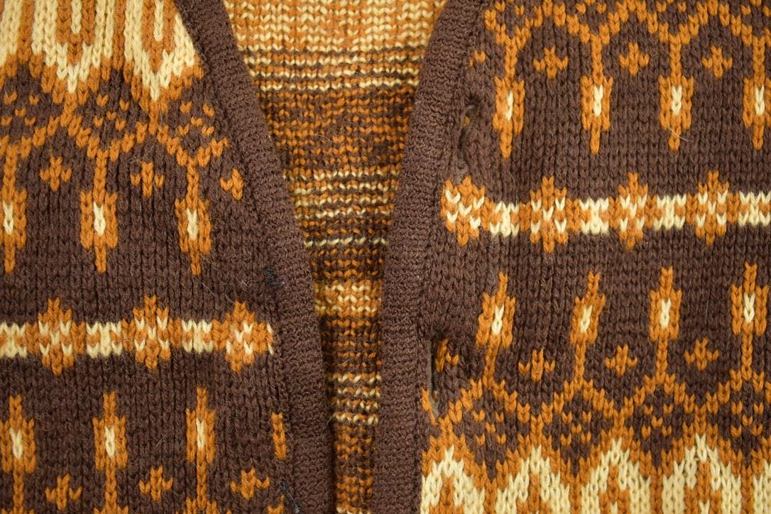 Vintage 1950s Hand-Knit Pattern Cardigan Sweater